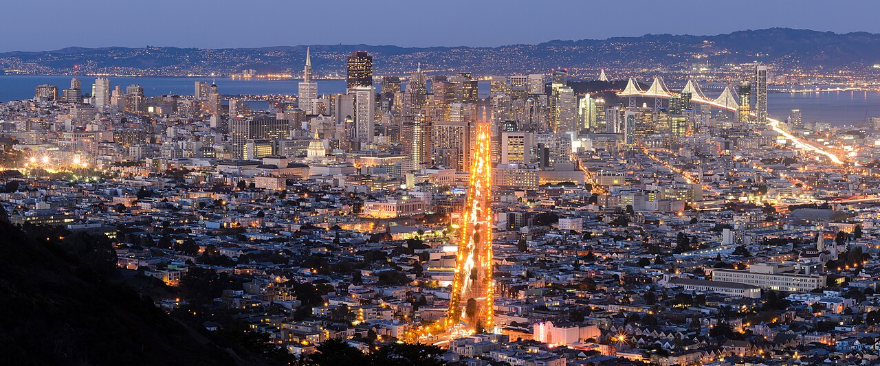 San Francisco skyline viewed from Twin Peaks